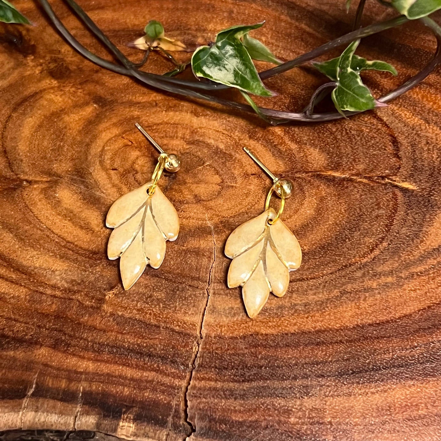 Calla - Porcelain Earrings: Purple